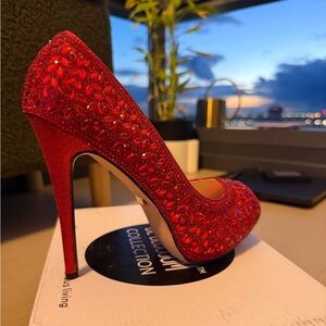 NWT De Blossom Collection Red Embellished Heels size 8